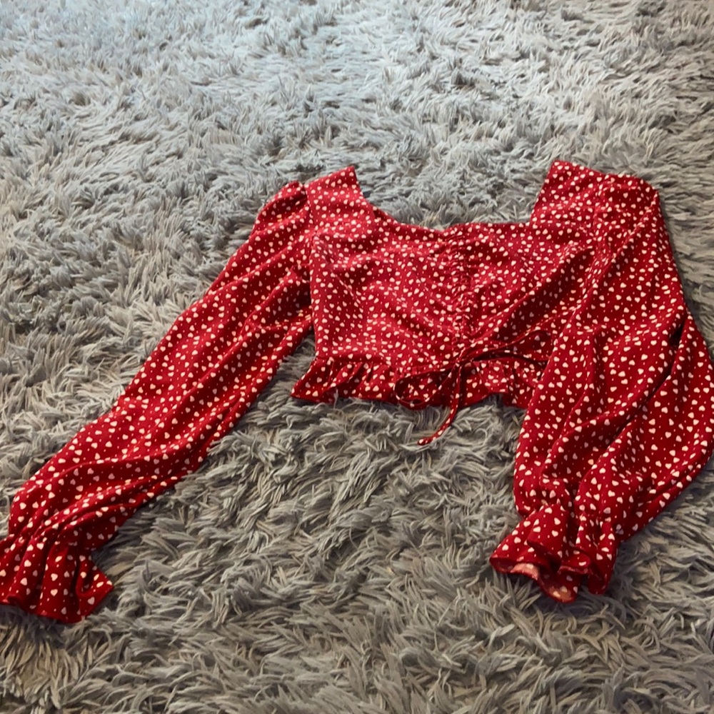 Romwe heart long sleeve, size L